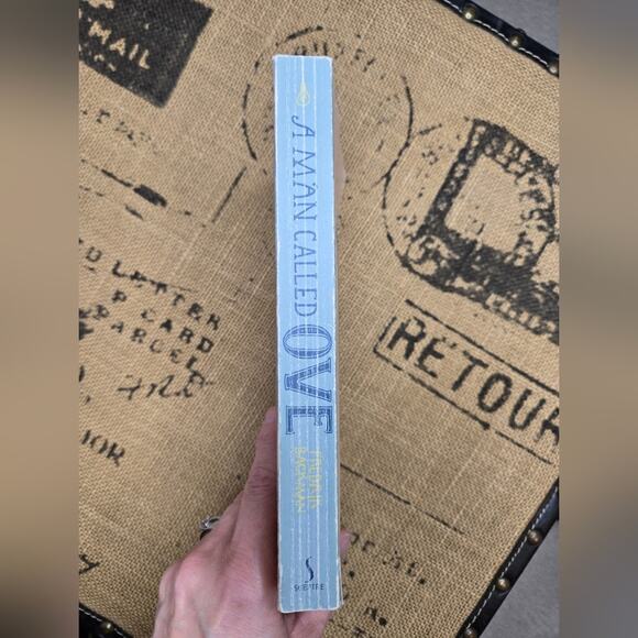 A Man Called Ove by Fredrik Backman Paperback Book Fiction Novel Swedish - Picture 2 of 7